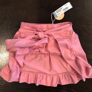 Bailey’s blossom shorts and cape skirt